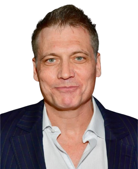 Holt McCallany